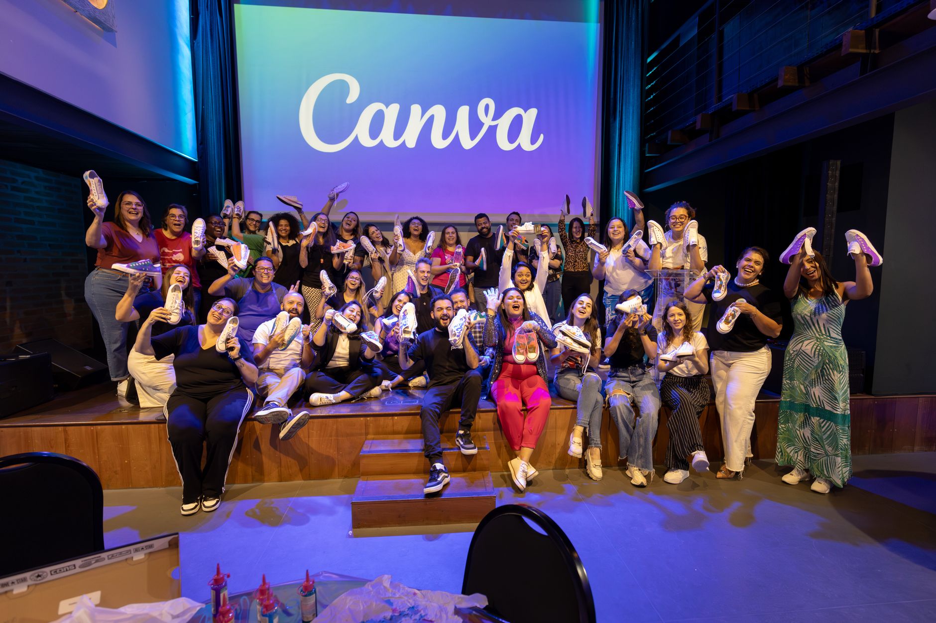 Community Management: How to Turn Followers Into Fans